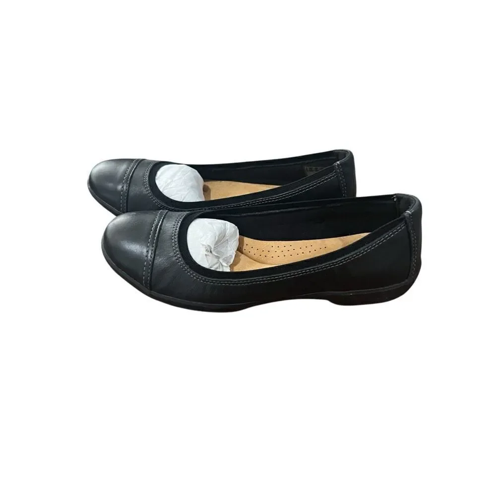 NWOB Clarks Collection Ultimate Comfort Black Flats. Size 8.5